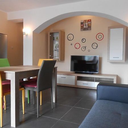 נובי ווינודולסקי Apartments Pavelic חדר תמונה