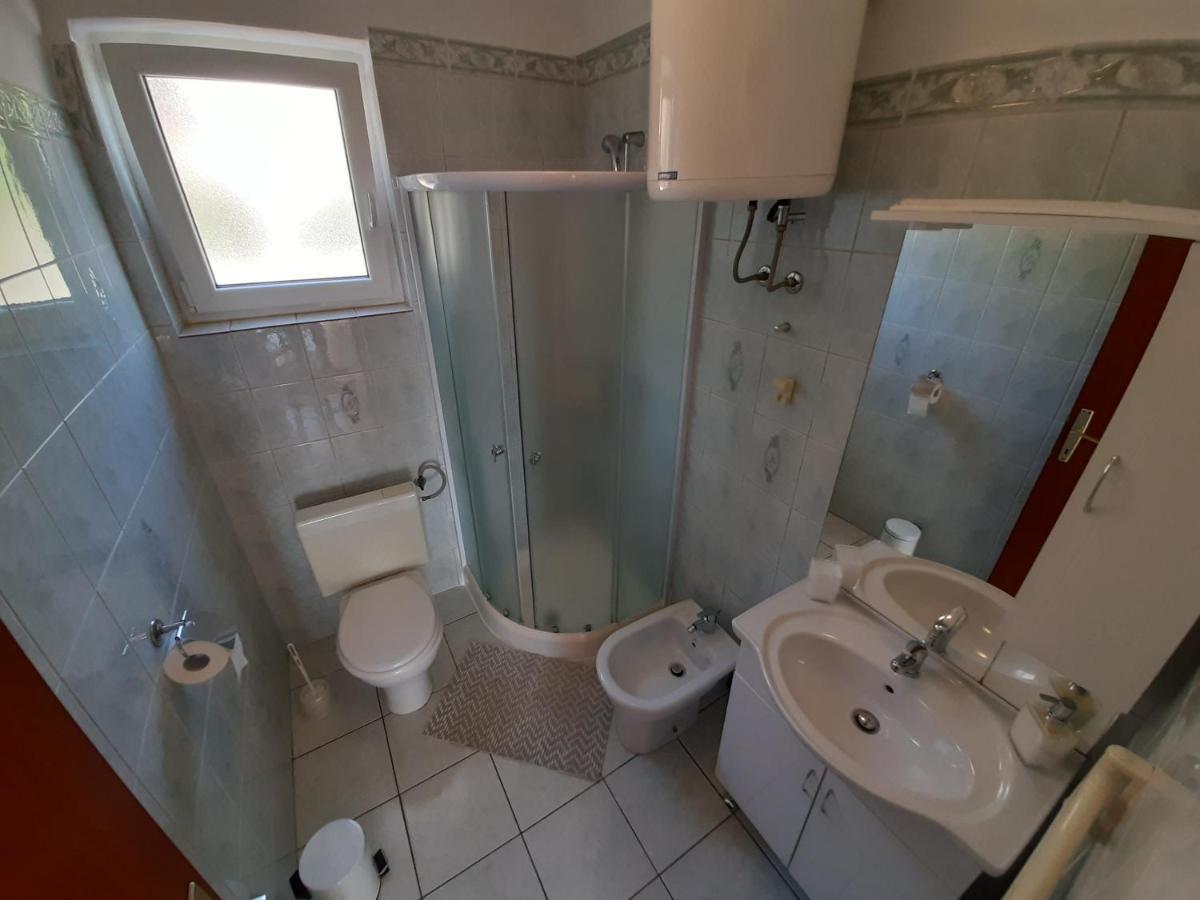 נובי ווינודולסקי Apartments Pavelic מראה חיצוני תמונה