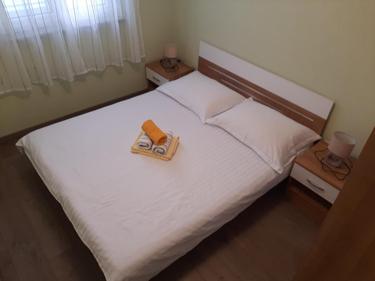 נובי ווינודולסקי Apartments Pavelic מראה חיצוני תמונה
