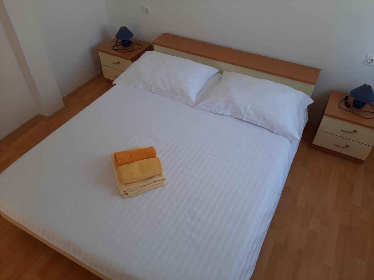 נובי ווינודולסקי Apartments Pavelic מראה חיצוני תמונה