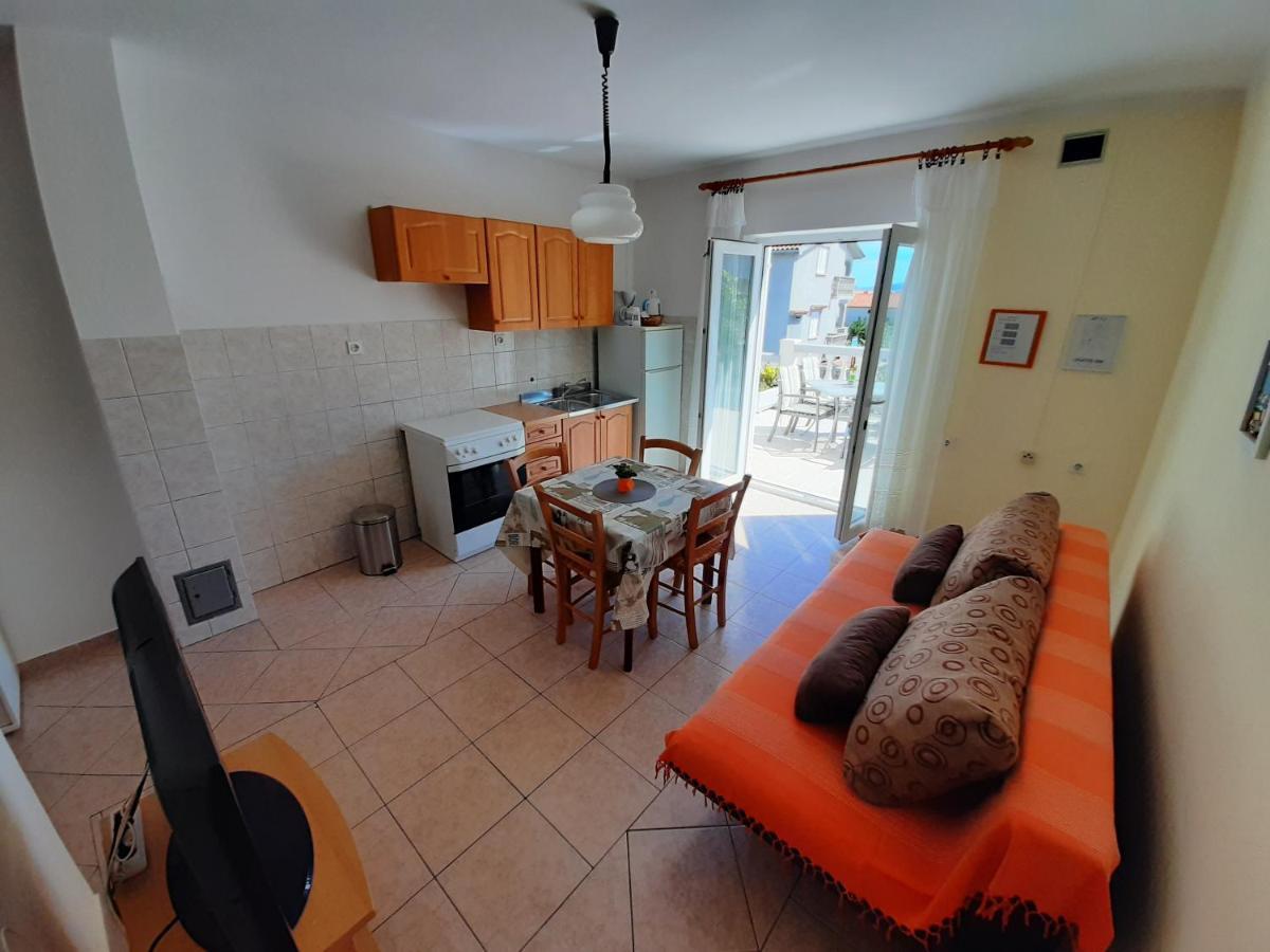 נובי ווינודולסקי Apartments Pavelic מראה חיצוני תמונה
