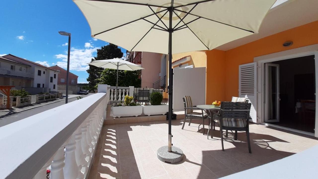 נובי ווינודולסקי Apartments Pavelic מראה חיצוני תמונה