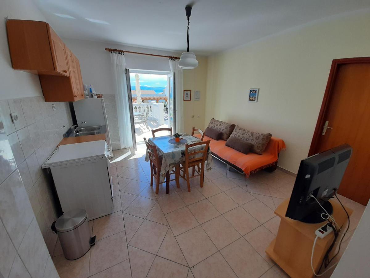 נובי ווינודולסקי Apartments Pavelic מראה חיצוני תמונה